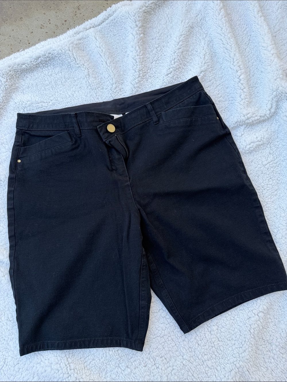 Black Women's Stretch Bermuda Shorts